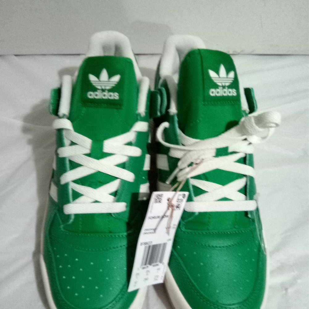 Adidas Kids Sneakers in Green and White